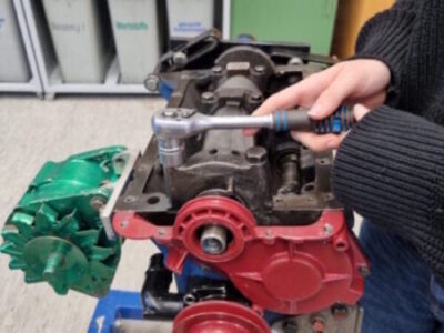 Schüler/-innen der Kl. 9 beim Praxistag 2025 an der Balthasar-Neumann-Schule